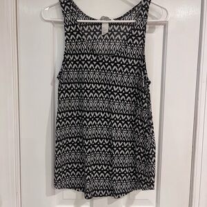 Select items BOGO free! 
H&M Black and White Geometric Tank Top